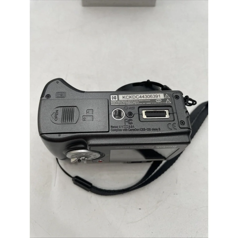 Kodak EasyShare DX7630 6.1MP Digital Camera 3X Zoom+Battery+Charger+SD Card+Manu